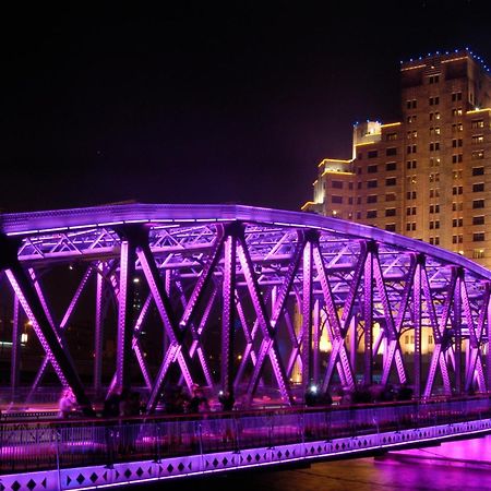 Broadway Mansions Hotel - On The Bund Shanghai Exterior foto