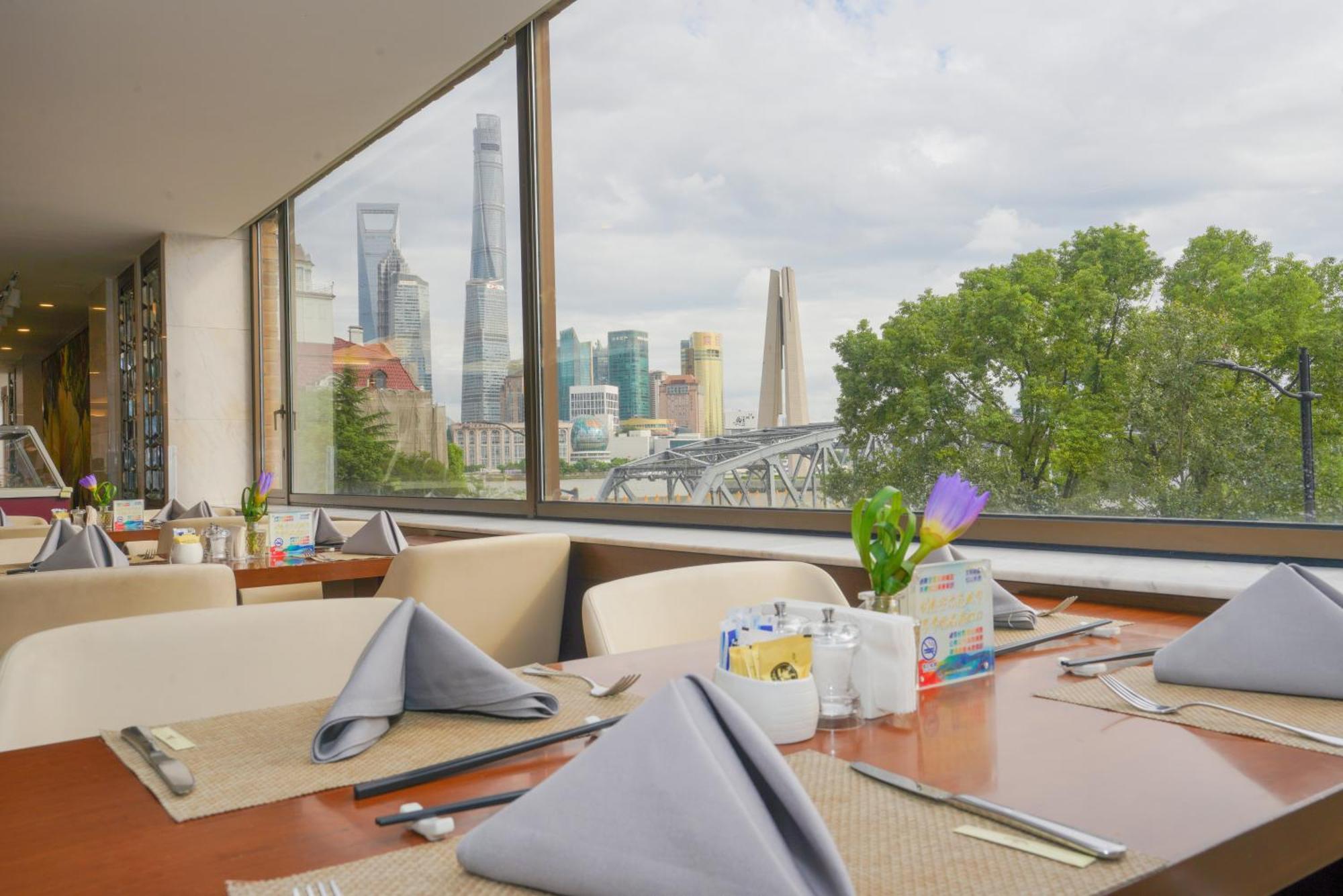 Broadway Mansions Hotel - On The Bund Shanghai Exterior foto