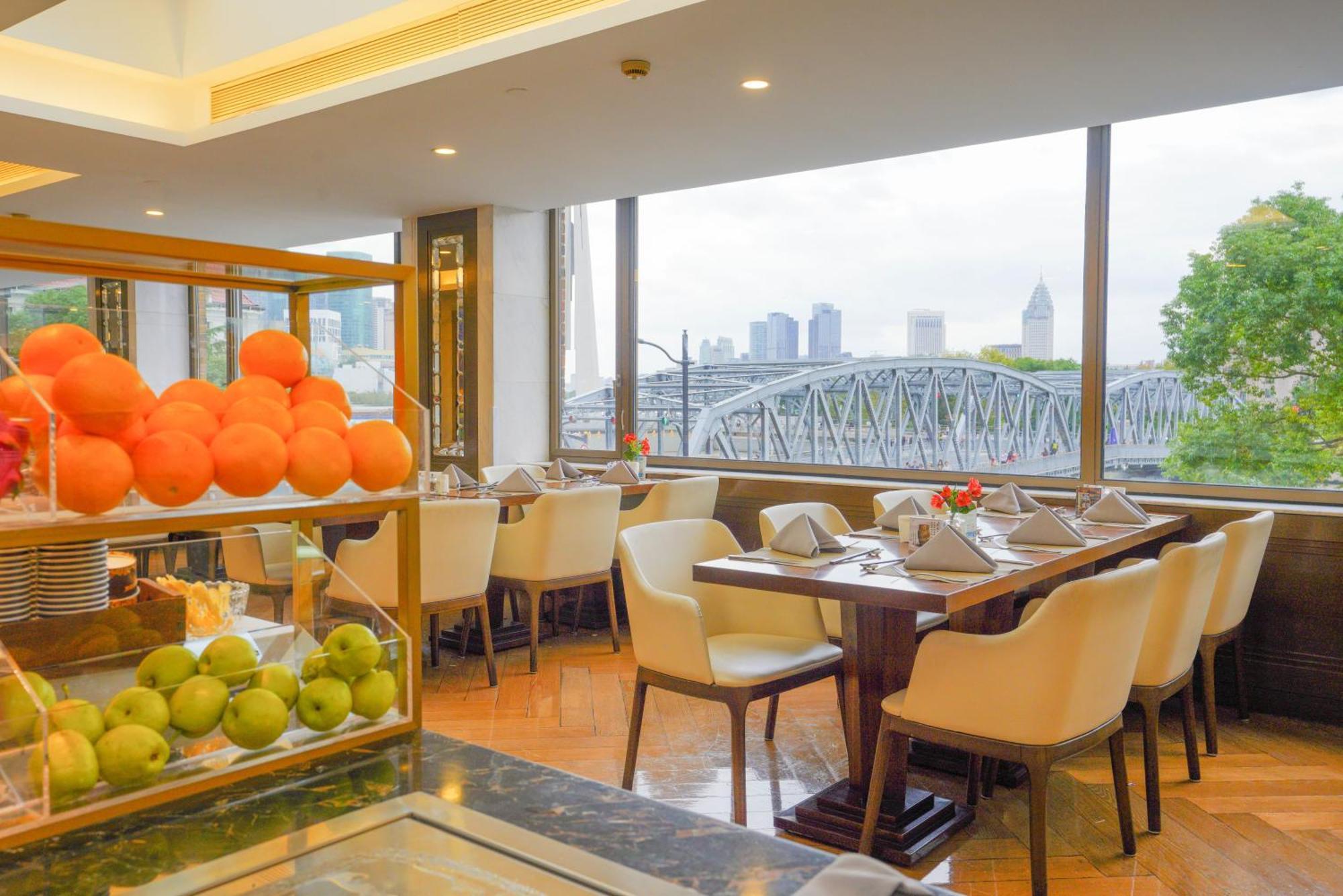 Broadway Mansions Hotel - On The Bund Shanghai Exterior foto