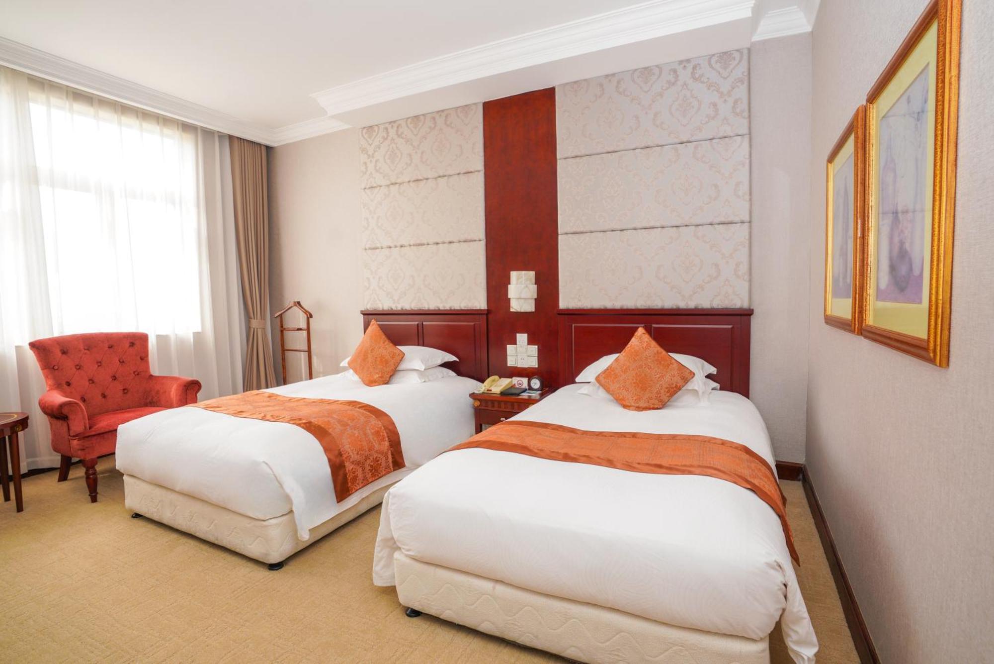 Broadway Mansions Hotel - On The Bund Shanghai Exterior foto